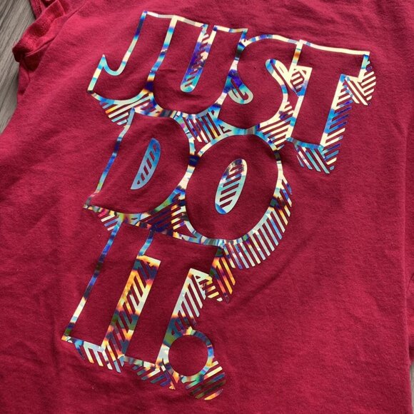 Nike Holographic Tee - Picture 2 of 7